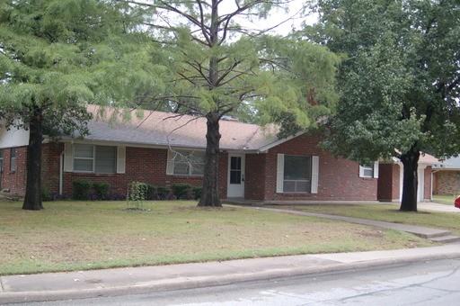 152 Highland Dr - Photo 3 of 16