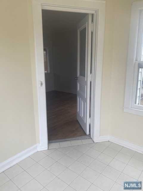 18 Maple Avenue - Photo 3 of 11