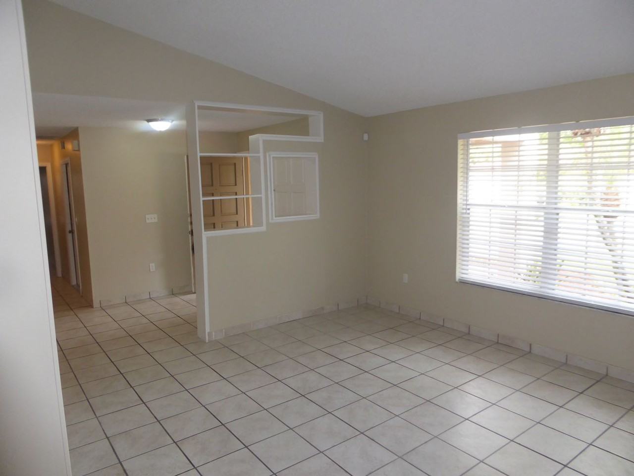 6341 Sedgewyck Cir W - Photo 2 of 9