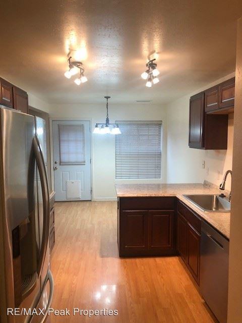 2523 S Gravel Ln - Photo 2 of 12