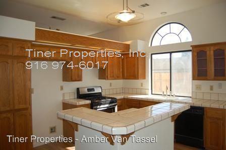 8501 Yellowtail Way - Photo 3 of 16