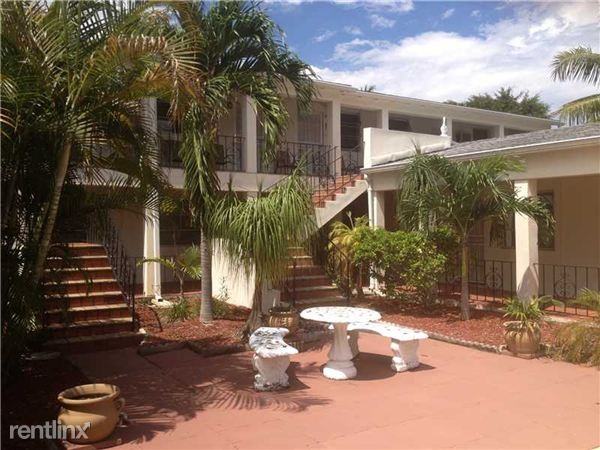 756 N 17th Ave - Photo 2 of 7