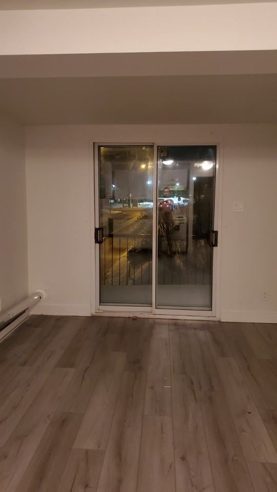 24 Rue Crépin, Châteauguay, QC J6J 2T5 2 Bedroom Apartment for 850