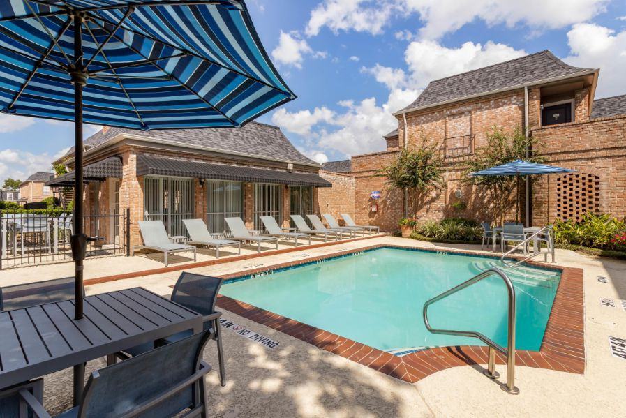 Apartments Near Houston Training School-Main Campus Tanglebrook Apartments for Houston Training School-Main Campus Students in Houston, TX