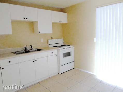 1315 Church St - Photo 2 of 10