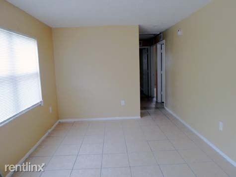 1315 Church St - Photo 3 of 10