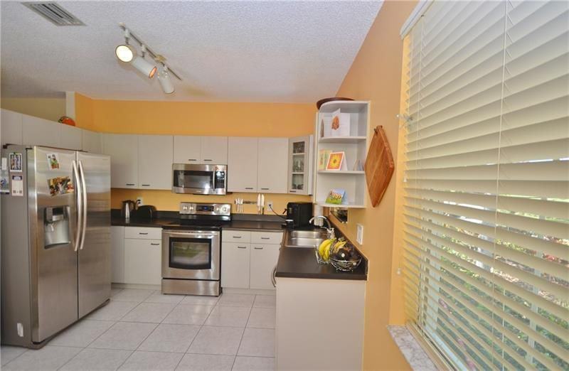 1225 Weeping Willow Way - Photo 2 of 11