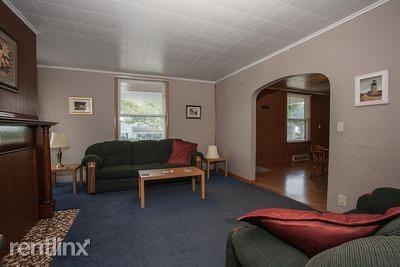 308 2nd St - Photo 3 of 10