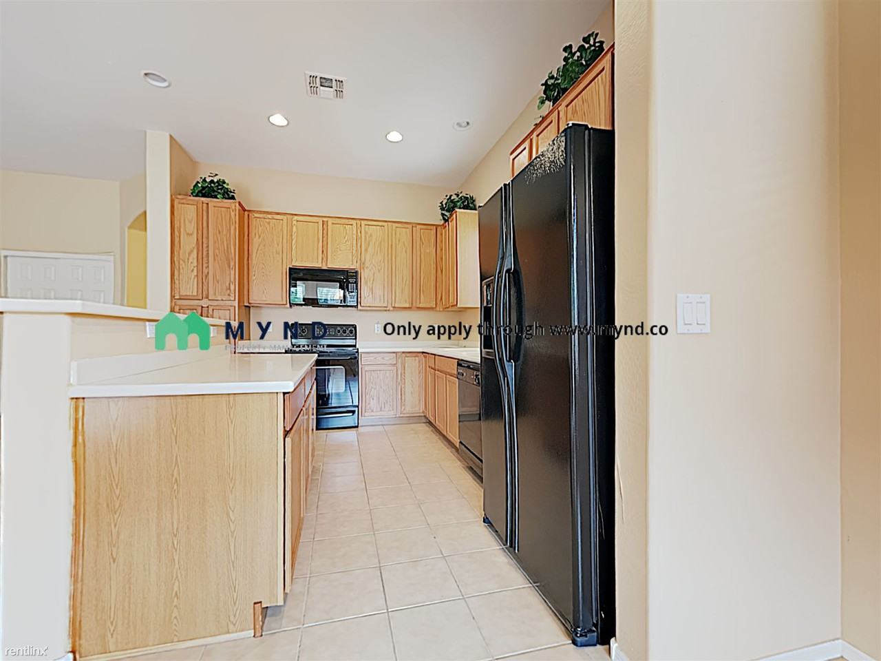 8348 W Andrea Dr - Photo 3 of 16