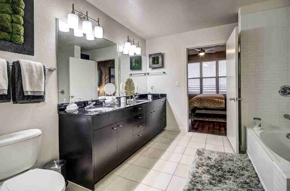 Vista at Dallas - Photo 3 of 18