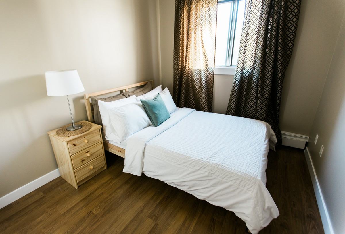 2407 17 Street Southwest - Photo 2 of 8