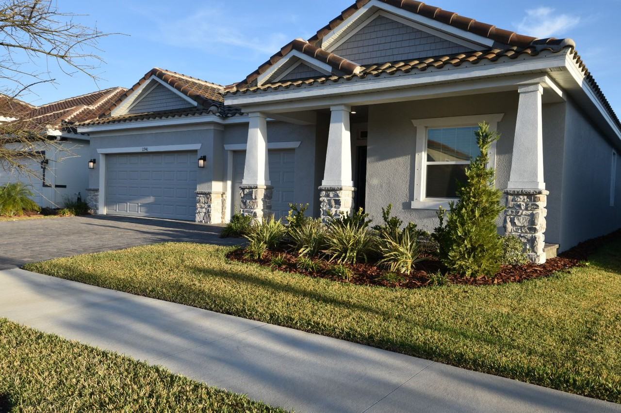 11941 Cinnamon Fern Dr, Riverview, FL 33579 4 Bedroom House for 2,489