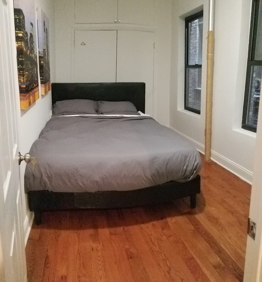 CHARMING FURNISHED 2 BEDROOM APARTMENT IN HELL’S KITCHEN - Photo 2 of 8