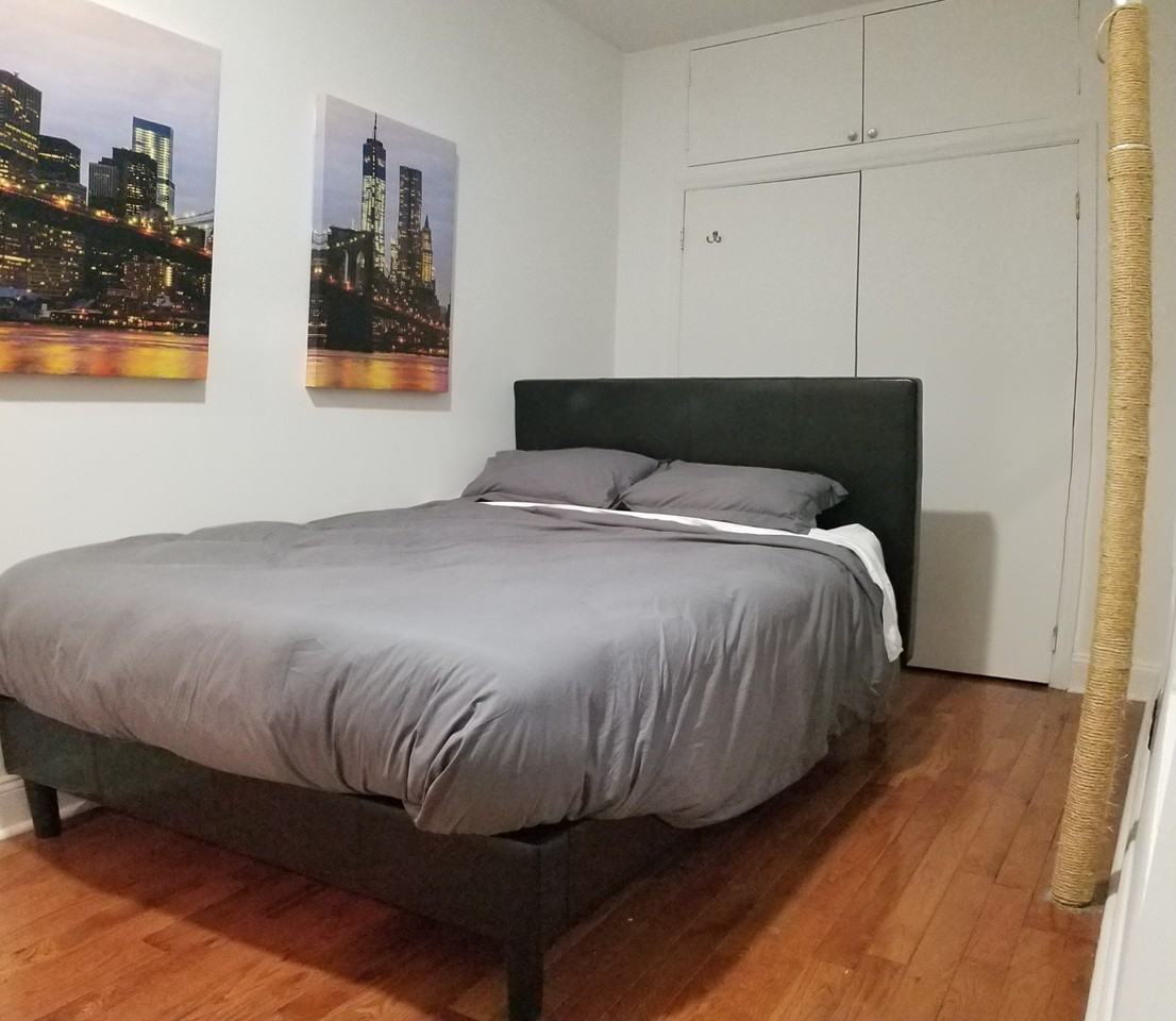 CHARMING FURNISHED 2 BEDROOM APARTMENT IN HELL’S KITCHEN - Photo 3 of 8