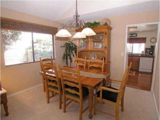 454 Smoky Cir - Photo 2 of 12