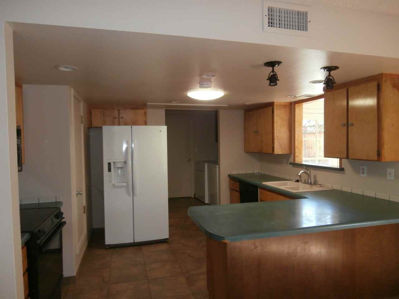 1823 N Hornet Way - Photo 3 of 8