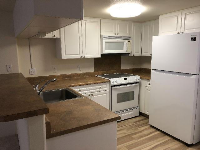 915 Alder Street #1B - Photo 3 of 10