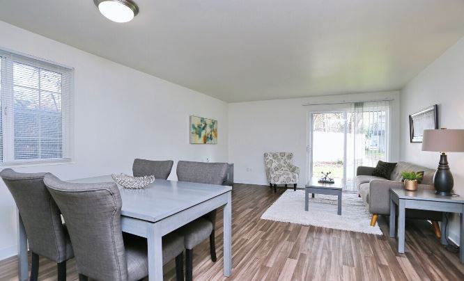 Maple Crossing Apartments - Photo 2 of 3