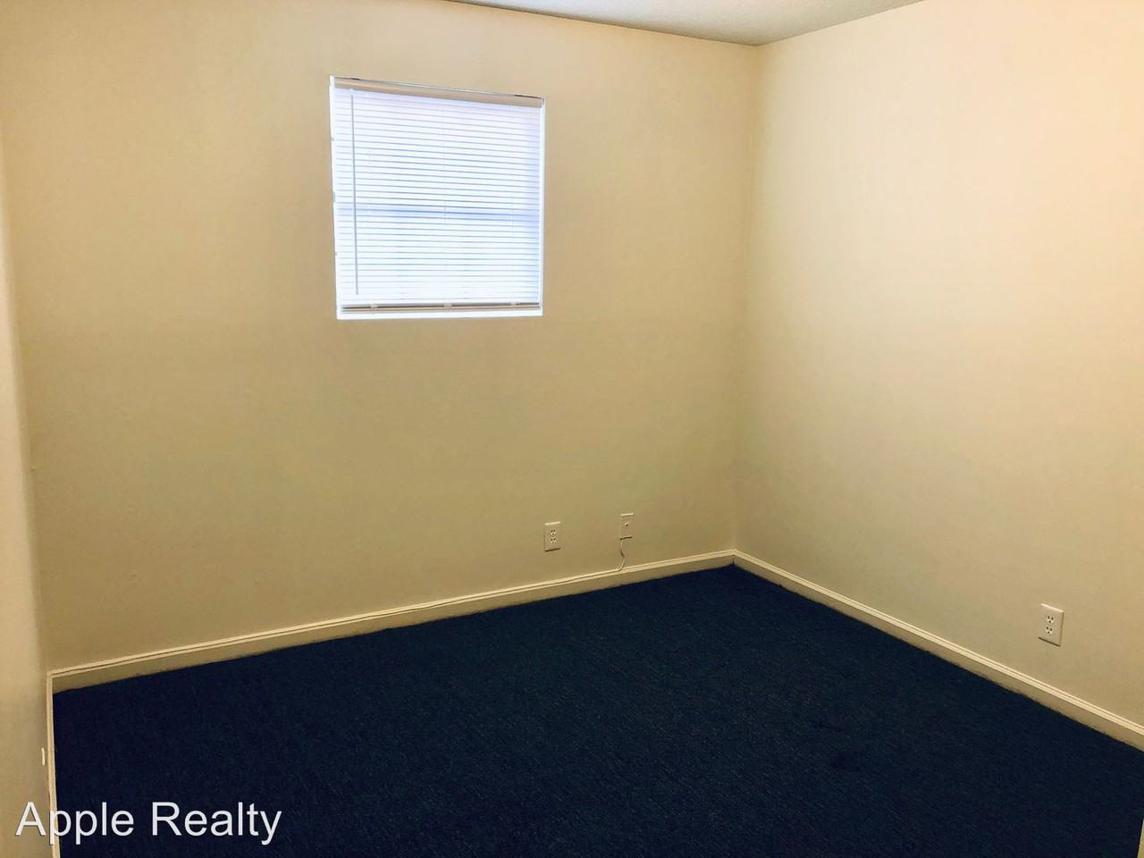 909 Hampton - Photo 3 of 8