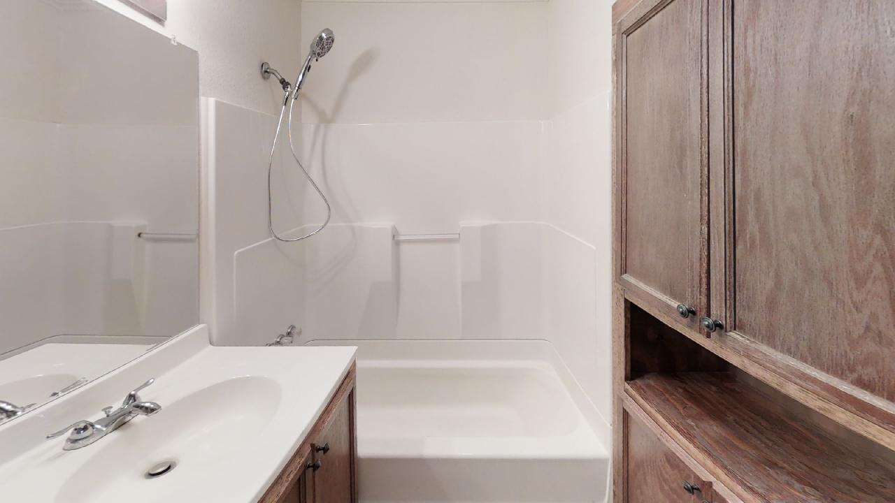 42489 Us - Photo 3 of 6