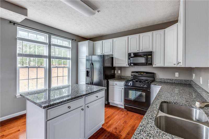 331 Wealdstone Rd - Photo 2 of 25