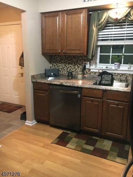 387 Burdock Ct - Photo 3 of 18