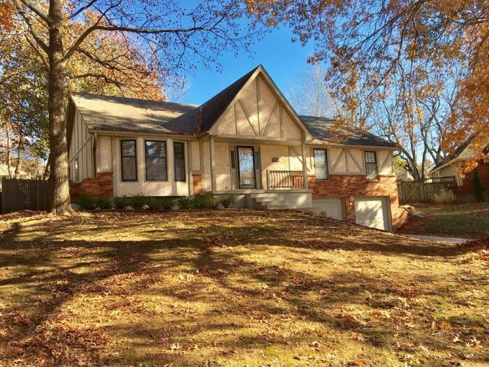 1708 Northwest 11th Street Court - Photo 2 of 30