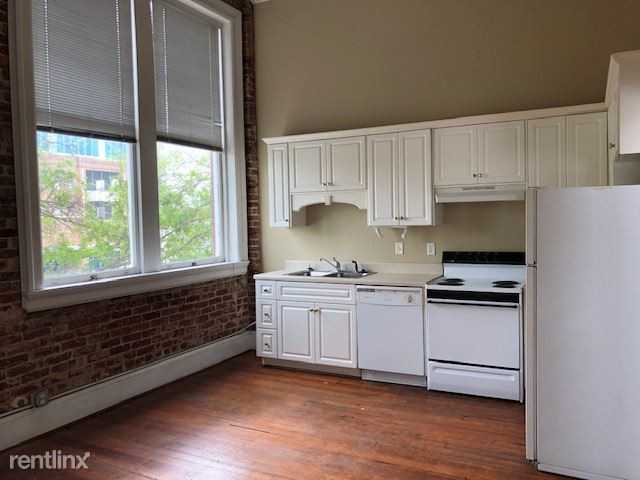 1261 Broad St - Photo 2 of 8