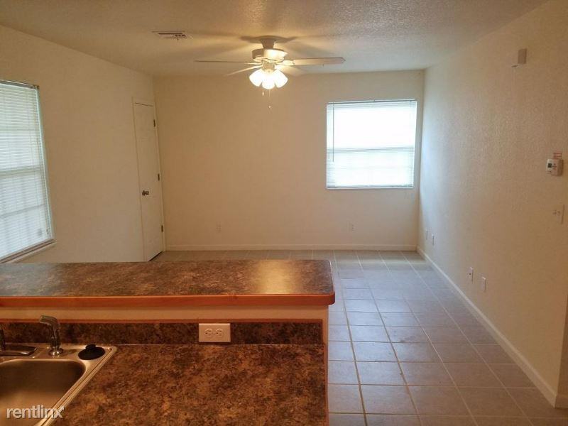 612 E 8th Street A - Photo 2 of 14