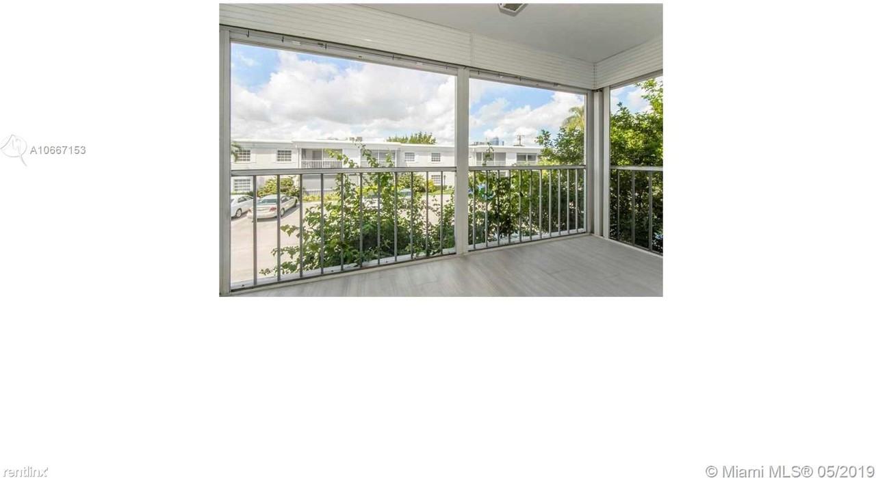 6405 Bay Club Dr #3 - Photo 3 of 16