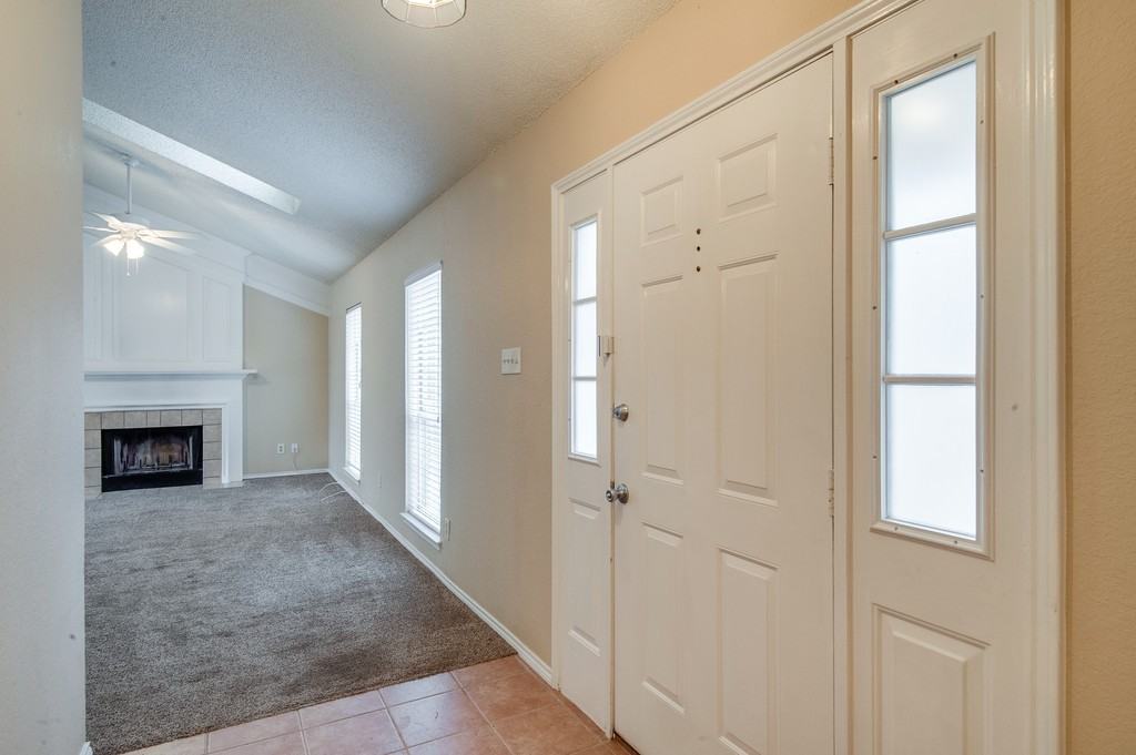 4705 Brenton Oaks Dr - Photo 3 of 23