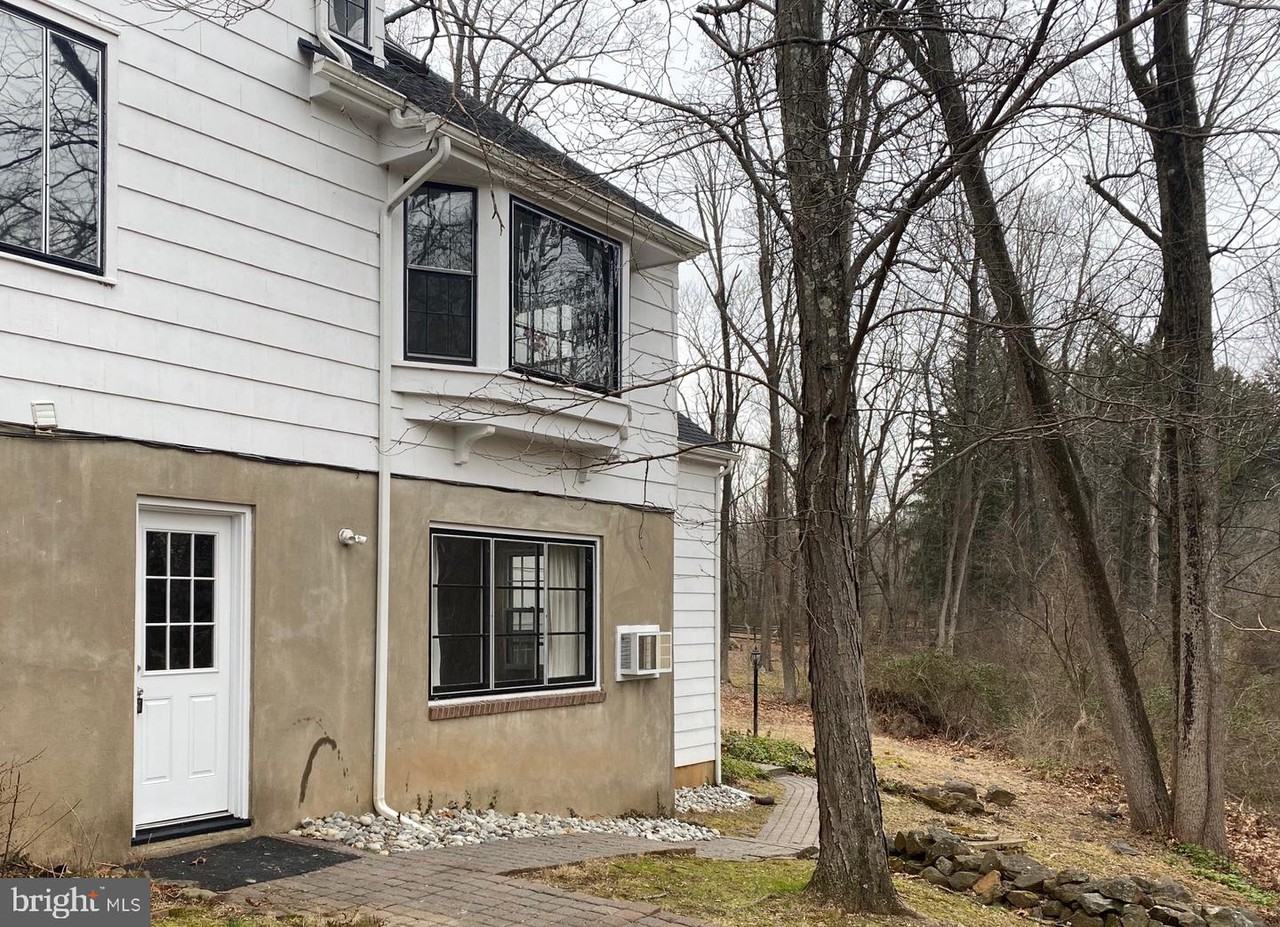 36 Drakes Corner Road - Photo 3 of 17