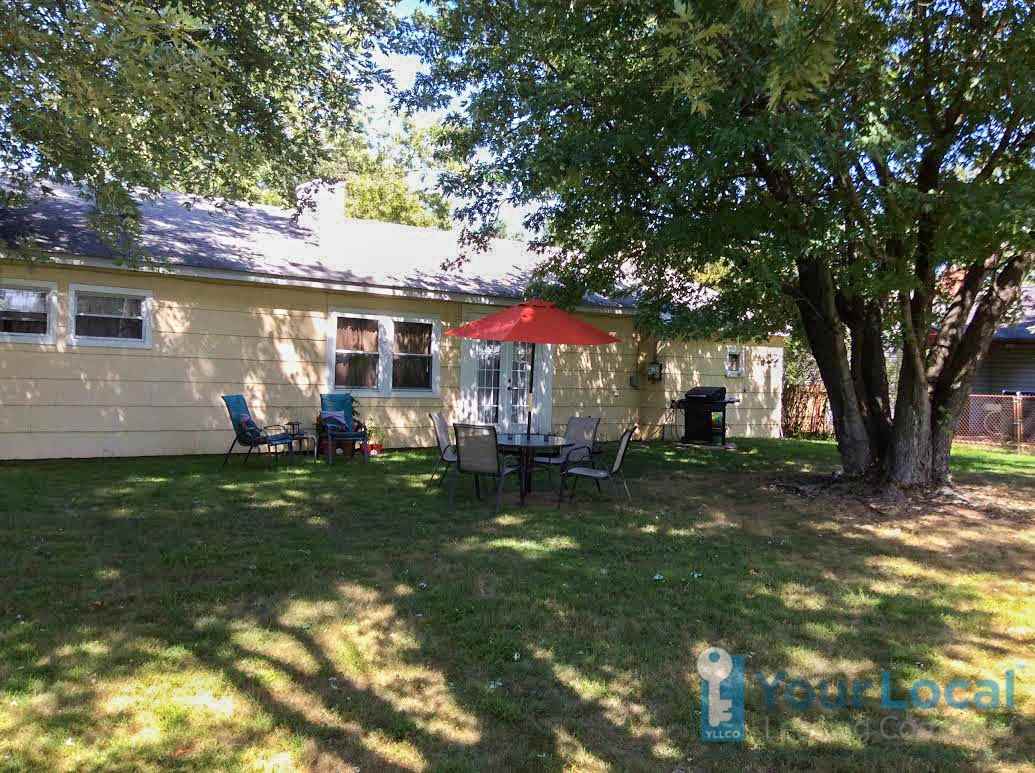 802 Chatham Rd - Photo 2 of 8