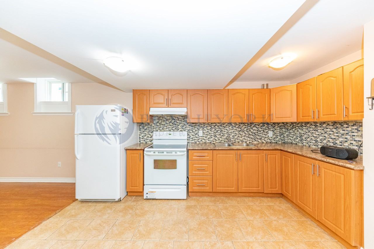 25 Bloom Drive - Photo 2 of 11