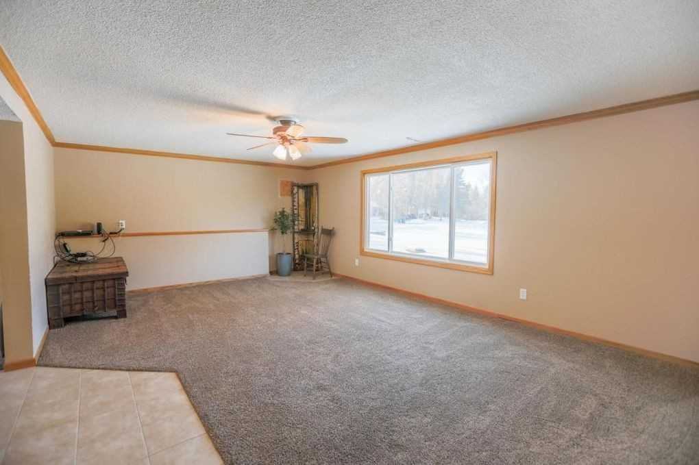 28631 Jocelyn Ave - Photo 2 of 19