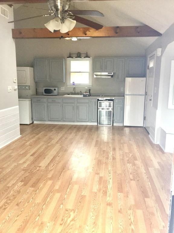 144 Washington Street Unit B - Photo 2 of 8