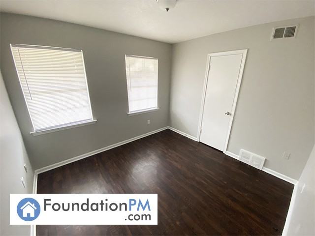 4996 William Cary Drive - Photo 2 of 5