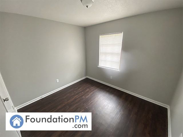 4996 William Cary Drive - Photo 3 of 5