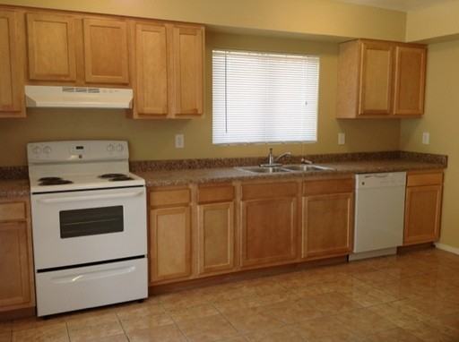 4631 W Mission Ln - Photo 3 of 4