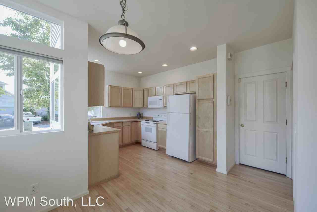 22019 40th Pl S - Photo 2 of 14