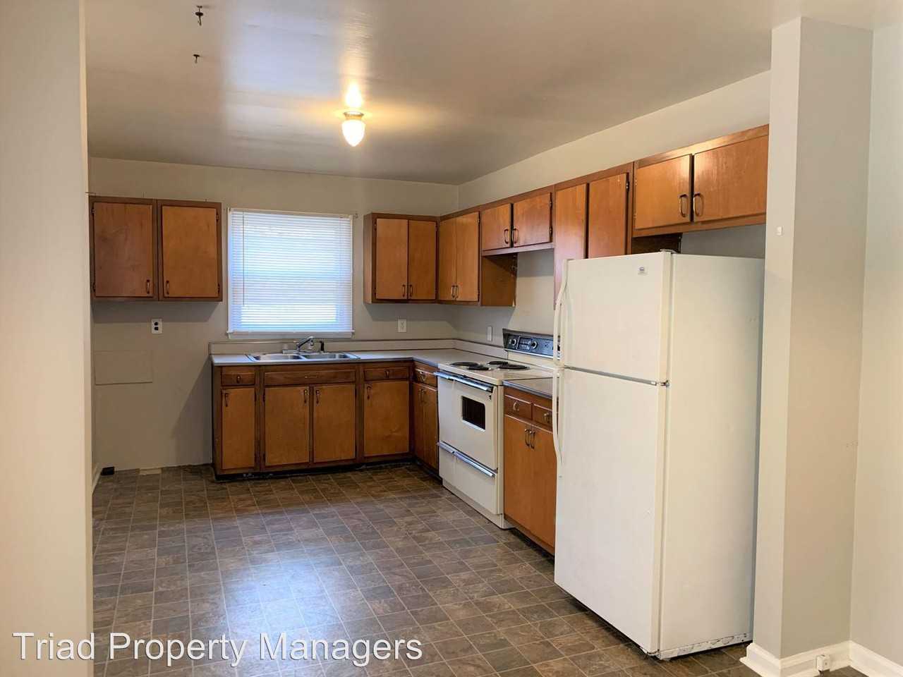 4961 Us Highway 220 N - Photo 3 of 16