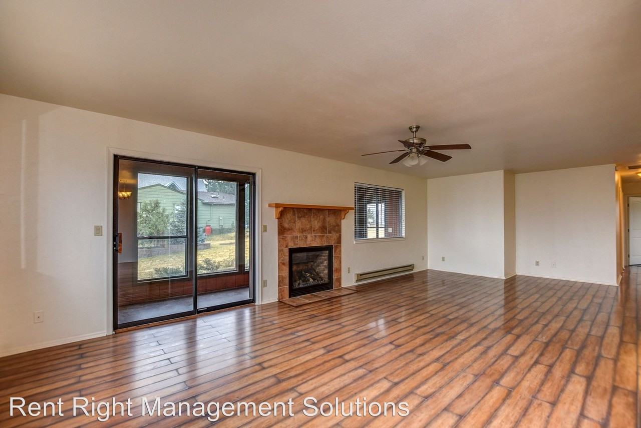 1103 N Opal Drive - Photo 3 of 32