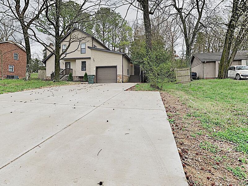 625 Mercer Dr #B - Photo 3 of 18