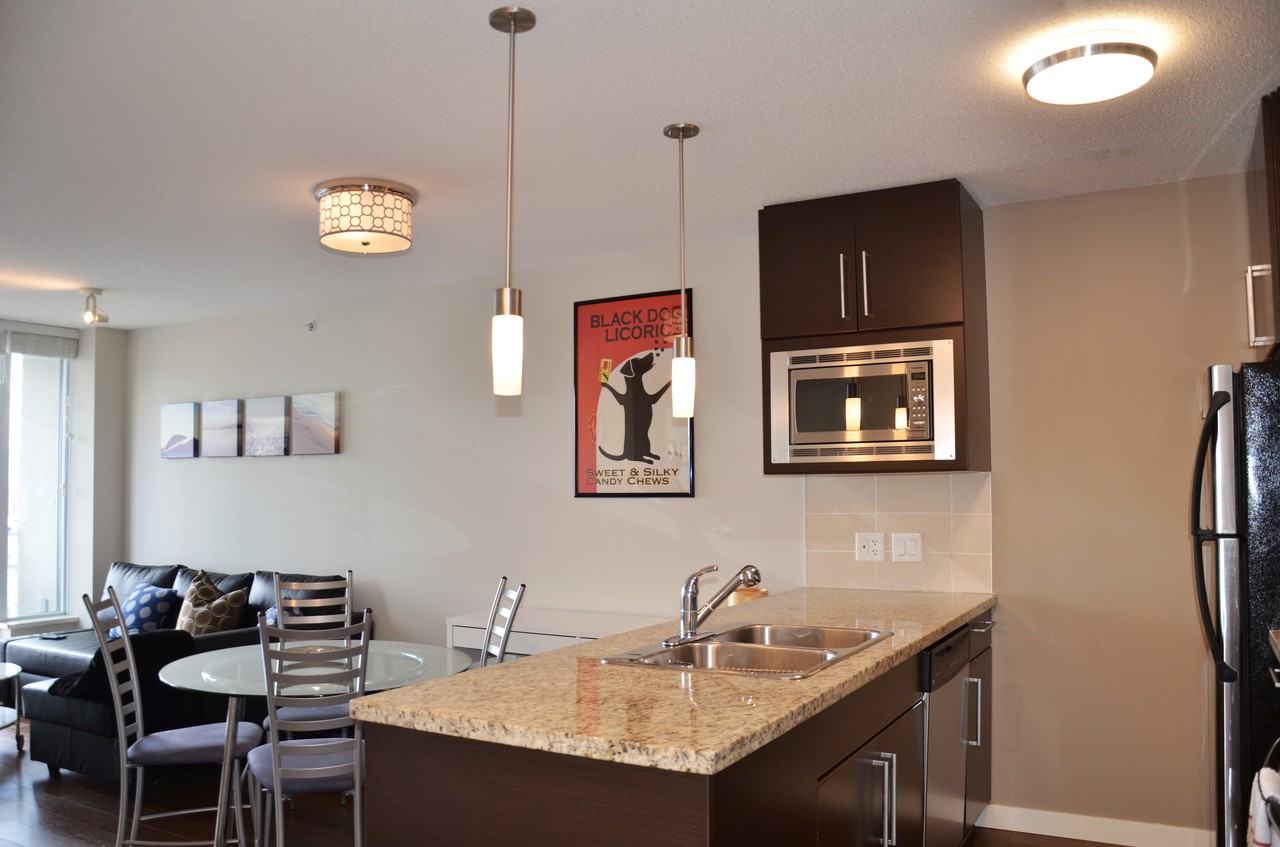 188 Keefer Place #1605 - Photo 3 of 21