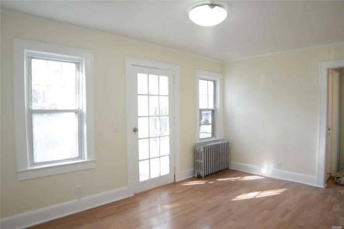 419 Fenimore Ave - Photo 2 of 4