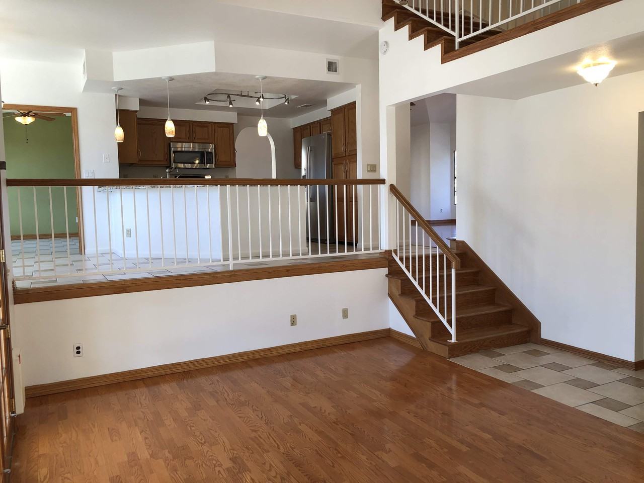 16226 S 37th Way - Photo 2 of 8