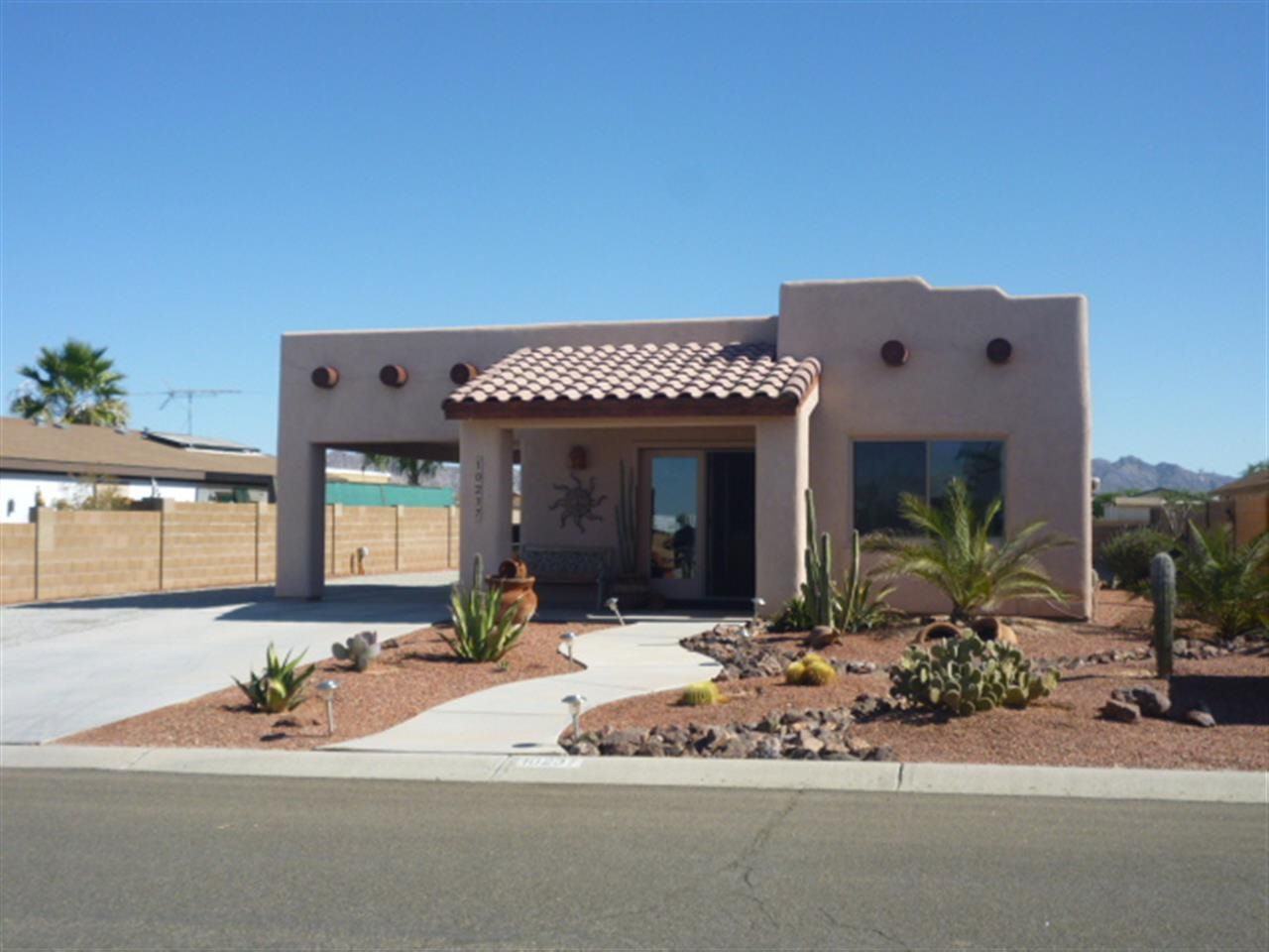 10237 S Cyclone Ave - Photo 2 of 8