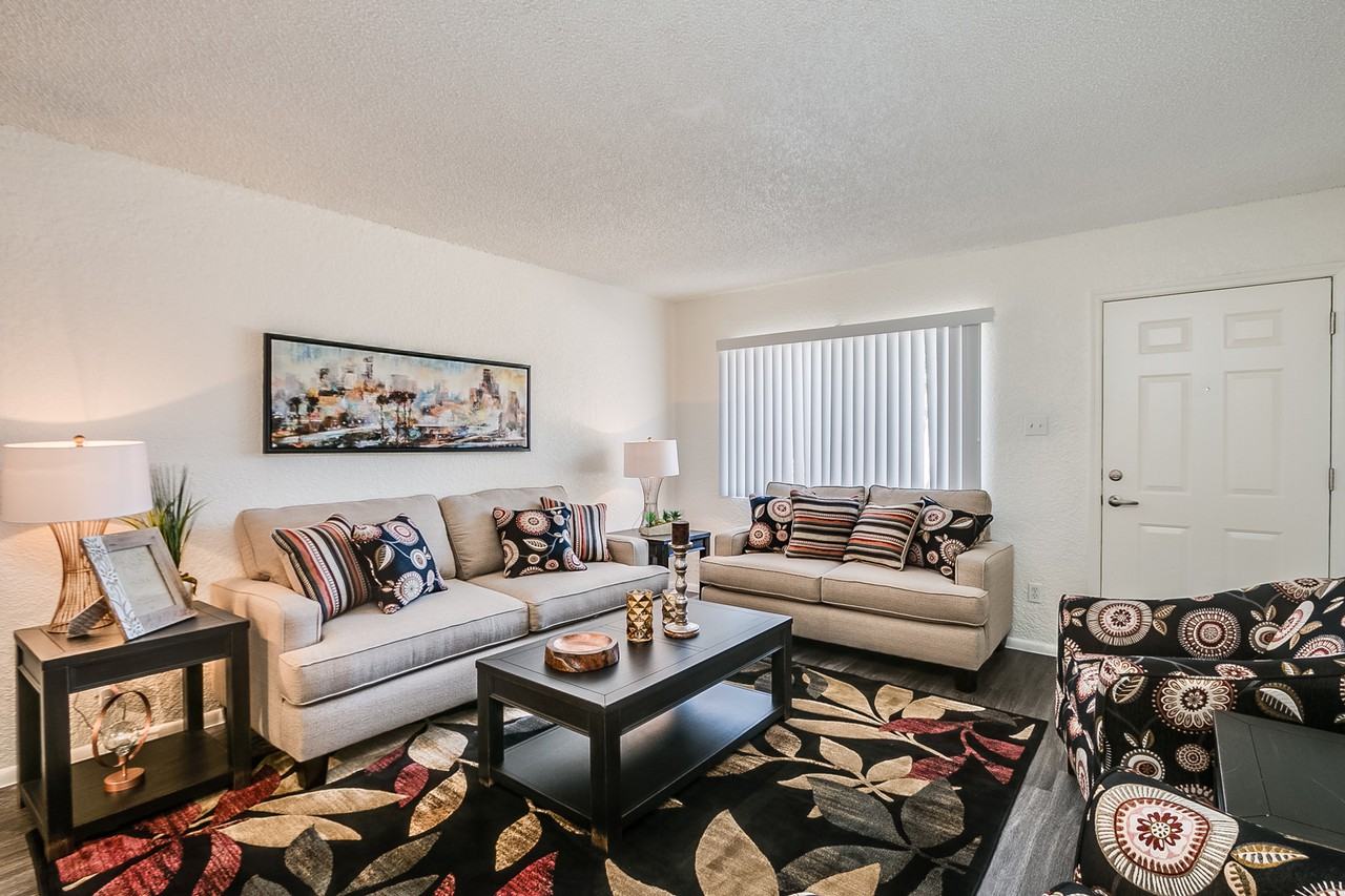 19 APTS - Photo 2 of 15