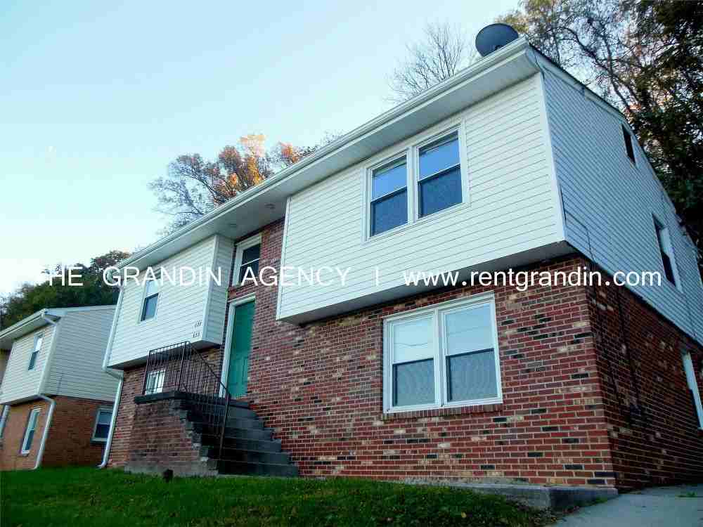 635 Riverland Road Se - Photo 2 of 36