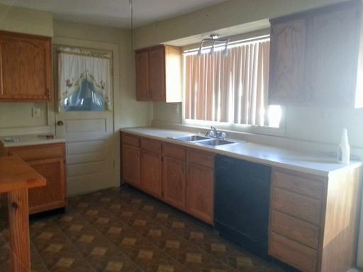 2436 Cumberland St - Photo 3 of 15